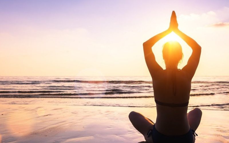 beach-yoga